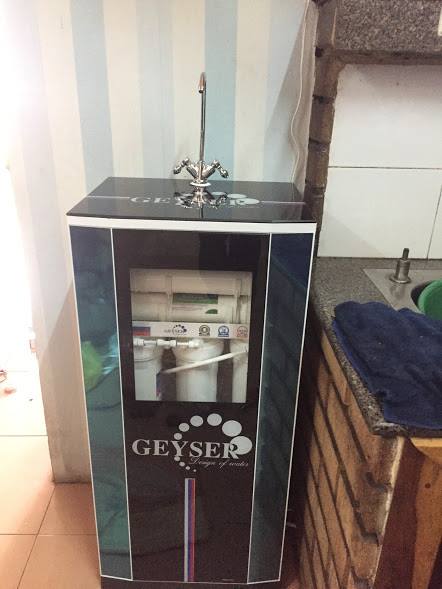 Máy lọc nước Geyser RN210 + TỦ
